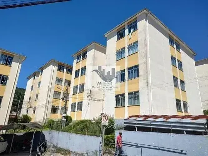 Imóvel para aluguel tem 45 metros quadrados com 2 quartos em Mosela - Petrópolis - RJ