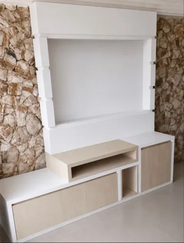 Rack com painel de tv