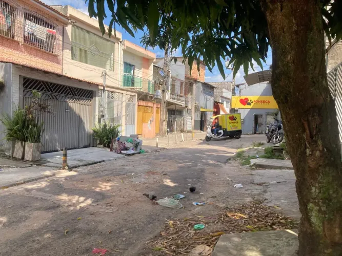 Terreno com barracão.