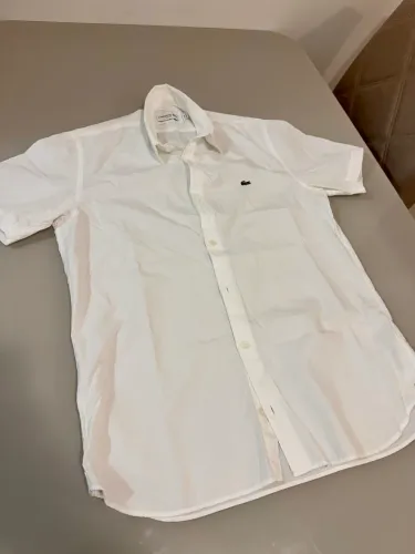 VENDE-SE CAMISA LACOSTE