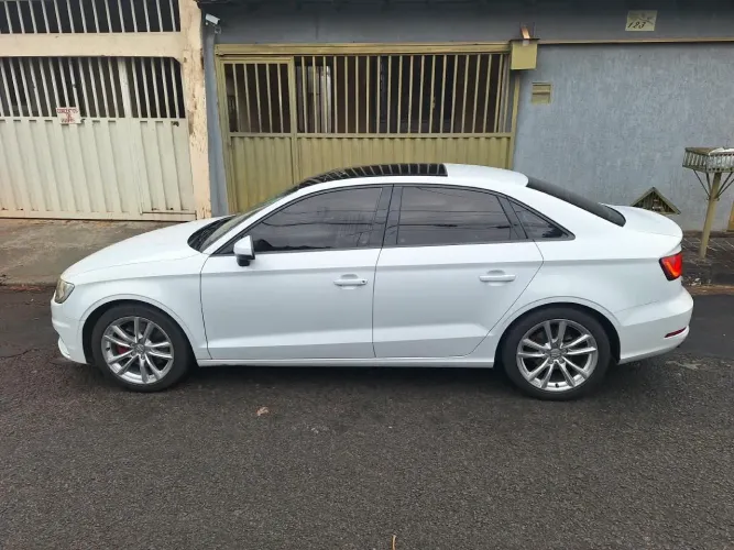 Audi A3 Sed.1.8/1.8 Ambit.16v TB FSI S-tronic 2015