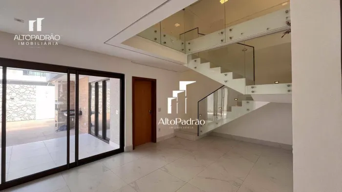 Casa Duplex de Alto Padrão à Venda | Novo Uruguai | Teresina - PI