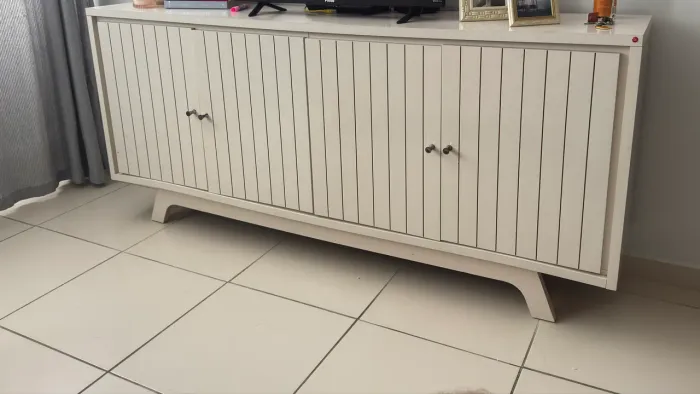 Vendo móvel aparador