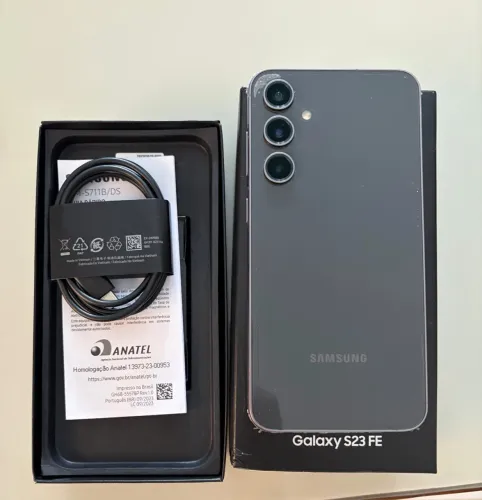 Vendo Sansung S23 FE 256g ( celular sem detalhes)
