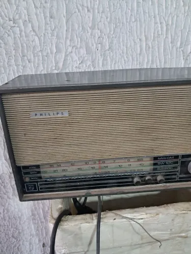 Radio philips antigo nao liga
