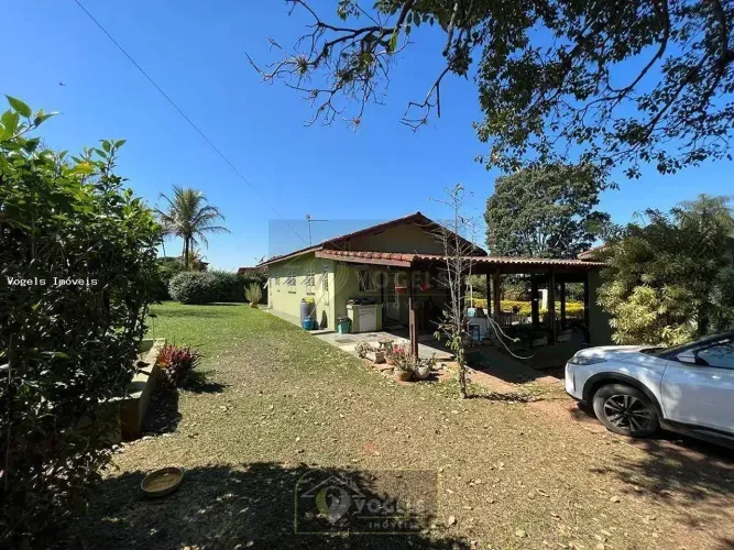CHÁCARA À VENDA EM HOLAMBRA/SP COM 5.000 M², PISCINA E ÁREA DE LAZER COMPLETA