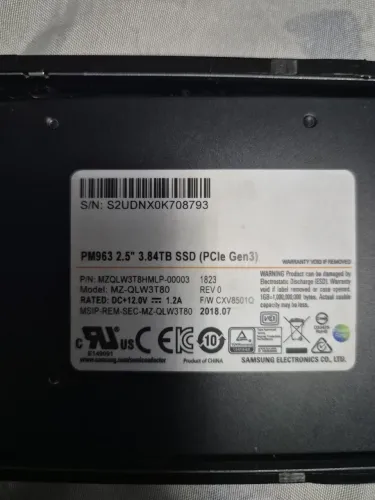 Ssd 3.84 marca Samsung novo