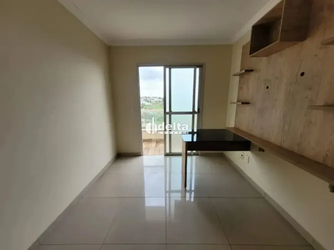 Cobertura com 3 quartos sendo 1 suíte disponível para locação e venda no bairro Vigilato P