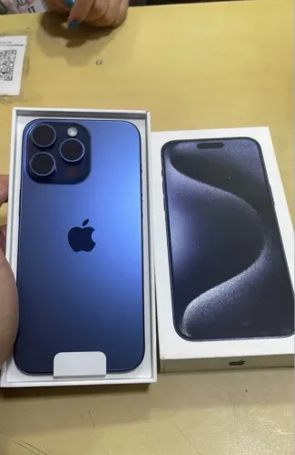 iPhone 15 Pro Max 256GB Azul Titânio 89% bateria pouco uso original