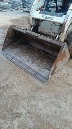 Operador de Mini carregadeira