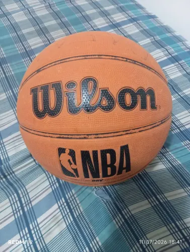 Bola Wilson NBA Original - Quase Nova