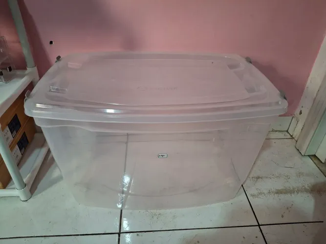 Vendo Caixa Organizadora com Rodizio Alta 78L