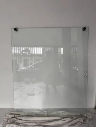 Janela de vidro 0,98 por 0,80