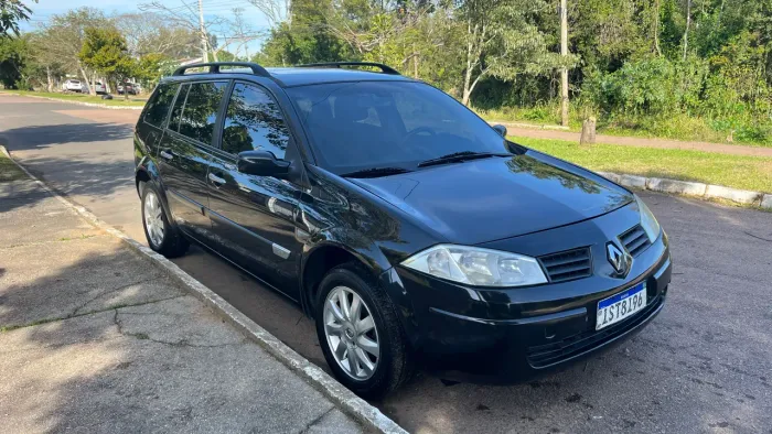 Renault Megane Grand Tour Dynam. Hi-flex 1.6 16V 2012