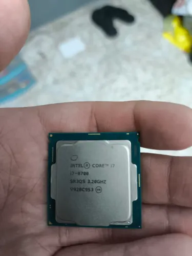 VENDO PROCESSADOR I7 DE 8° GERAÇÃO