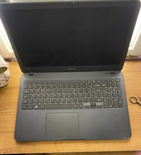 Notebook sansung celeron 4205U