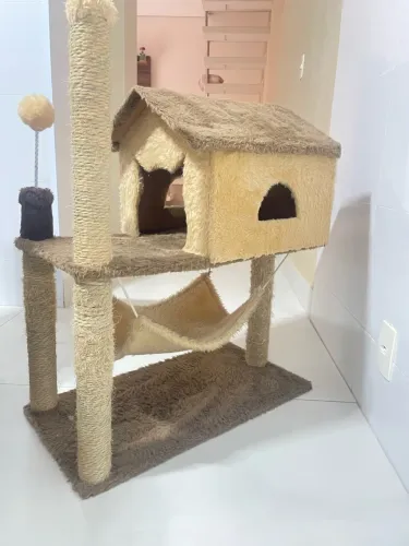 Vende-se casinha de Gato