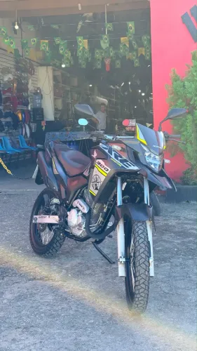 Xre 300 2022