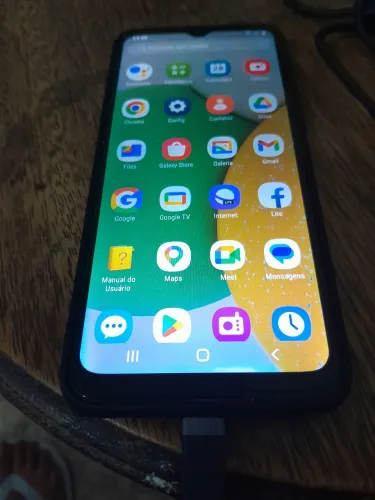 Vende-se este celular em perfeito estado!Rio das Ostras.