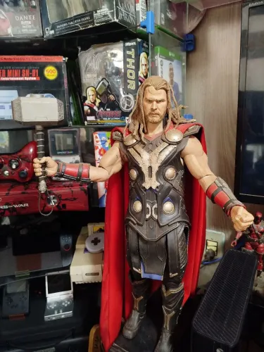 Action figure TROR Neca 50 cm original ótimo estado ac trocas