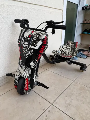 Triciclo Elétrico Drift 350W Roda 8 Polegadas