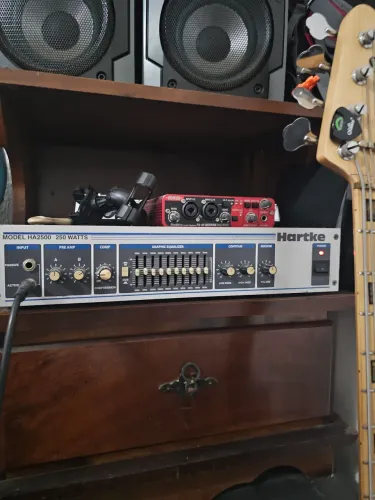 Cabeçote Hartke 2500 