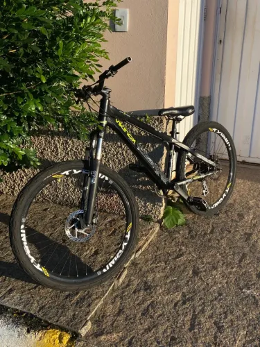 Bicicleta VIKING-X DIRT TUFF X-30