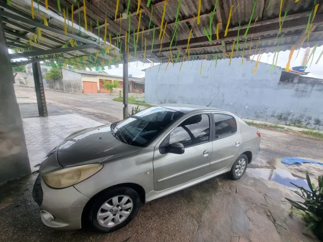 Peugeot 207 Sed. Passion XR Sport 1.4 Flex 8V 4P 2011