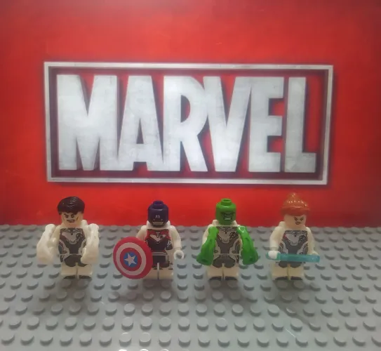 Bonecos e Minifiguras Heróis - Vingadores Ultimato (blocos de montar tipo LEGO)
