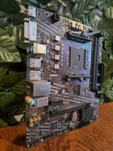  Placa-Mãe MSI A520M-A PRO