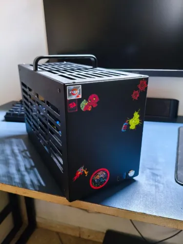 Gabinete mini itx D30