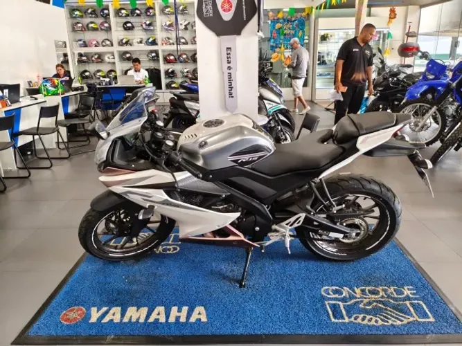 R15