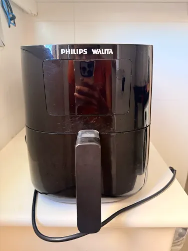 Vende se AirFryer Philips Walita