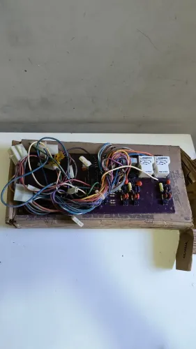 Antiga placa eletrônica