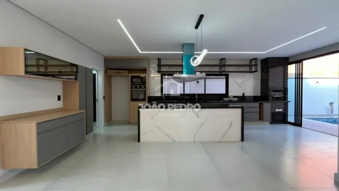 Casa de Alto Padrão no Morada do Visconde | 3 Suítes, Master com Closet e Hidromassagem +