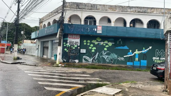 Lojão - Alugo Grande Espaço Comercial - G