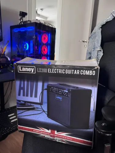 Amplificador LANEY LX20R - NOVO - OPORTUNIDADE