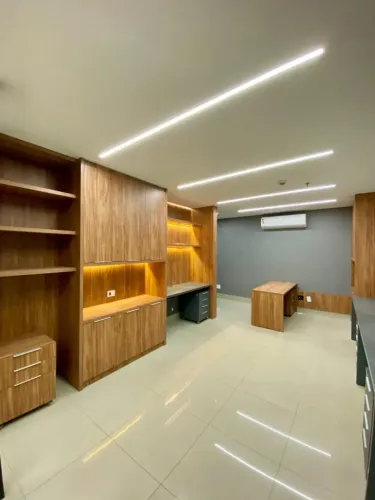 Sala Comercial / Escritório à Venda no Edifício SB Tower