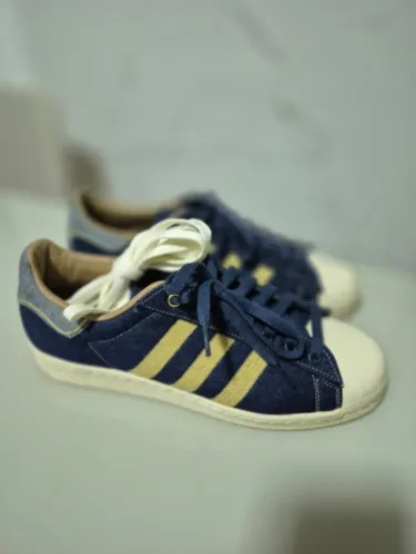 Tênis adidas Superstar 82 Denim Jeans Azul BR 43 (JH5577)