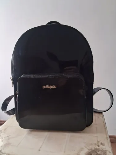 Bolsa petitejolie / em ótima condição