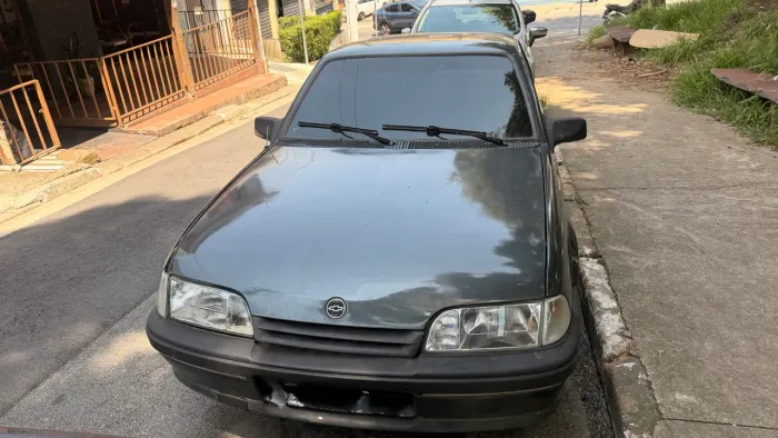 Chevrolet Monza GL 1.8 Efi/ SL/ L/ 650/barc. 2e4p 1996