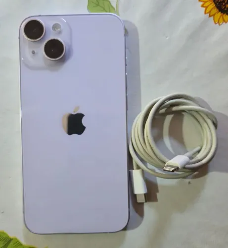 Vendo iPhone 14 lilás