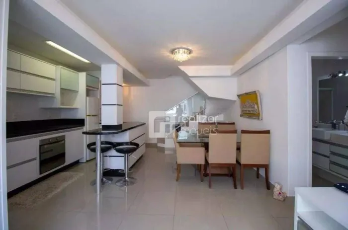 Apartamento Residencial à venda, Carvoeira, Florianópolis - AP0375.