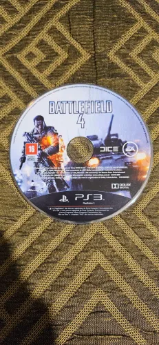 Battlefield 4 e Uncharted 2 (somente disco)