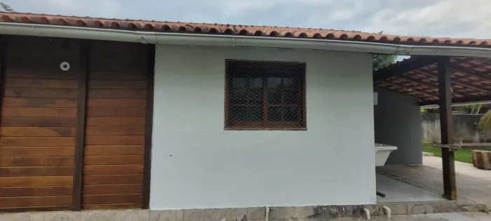 Alugo Casa em Inoã - 2 qts suite e gar. Cond. Fechado