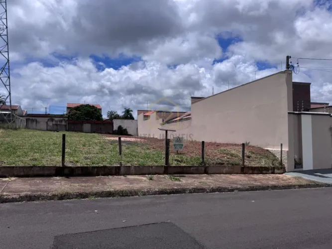 Terreno para Venda em Botucatu, Bairro Alto