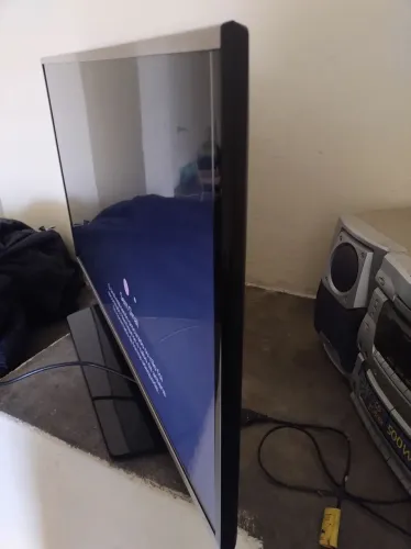 TELEVISÃO LG 40 polegadas sem detalhe 