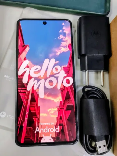 Celular Motorola G84 8gb / 256gb na caixa