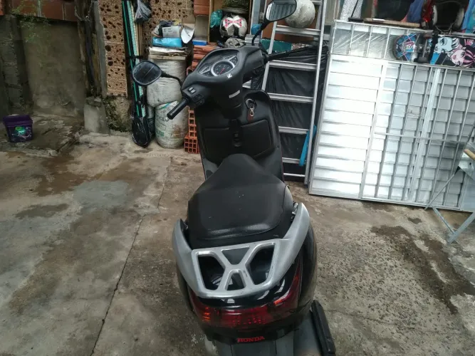 Honda Lead 110cc (2010) - Para arrumar e regularizar