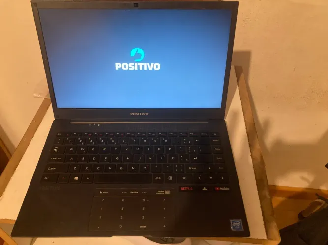 Notebook positivo preto usado 